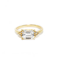 Lillya Petite Ring