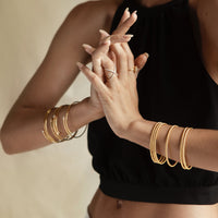 Twisted Bangle | Gold