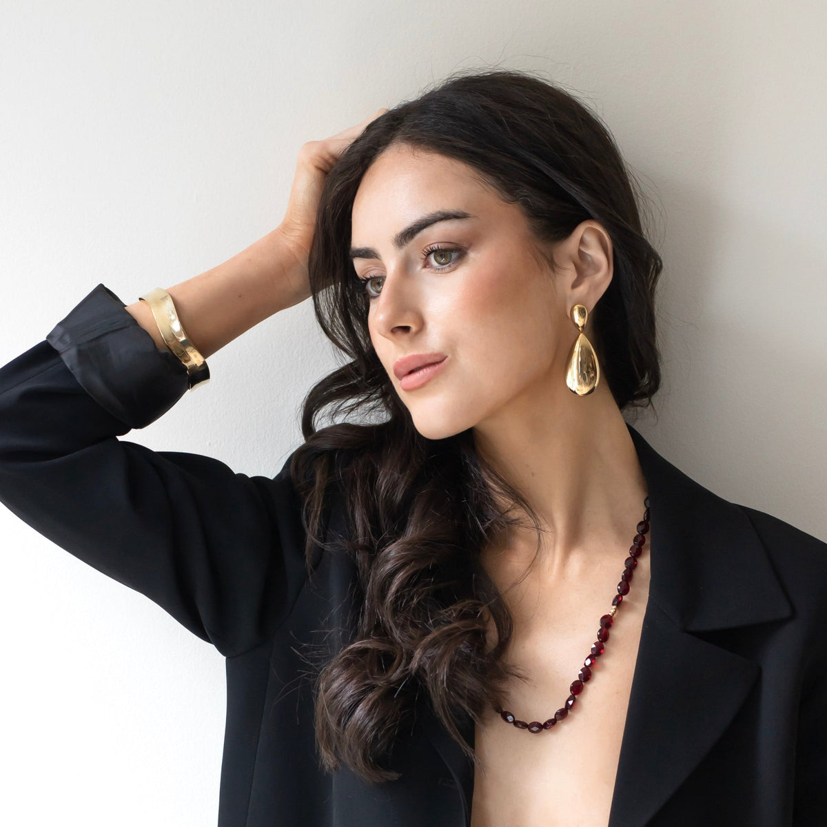 AMARA Necklace - Garnet