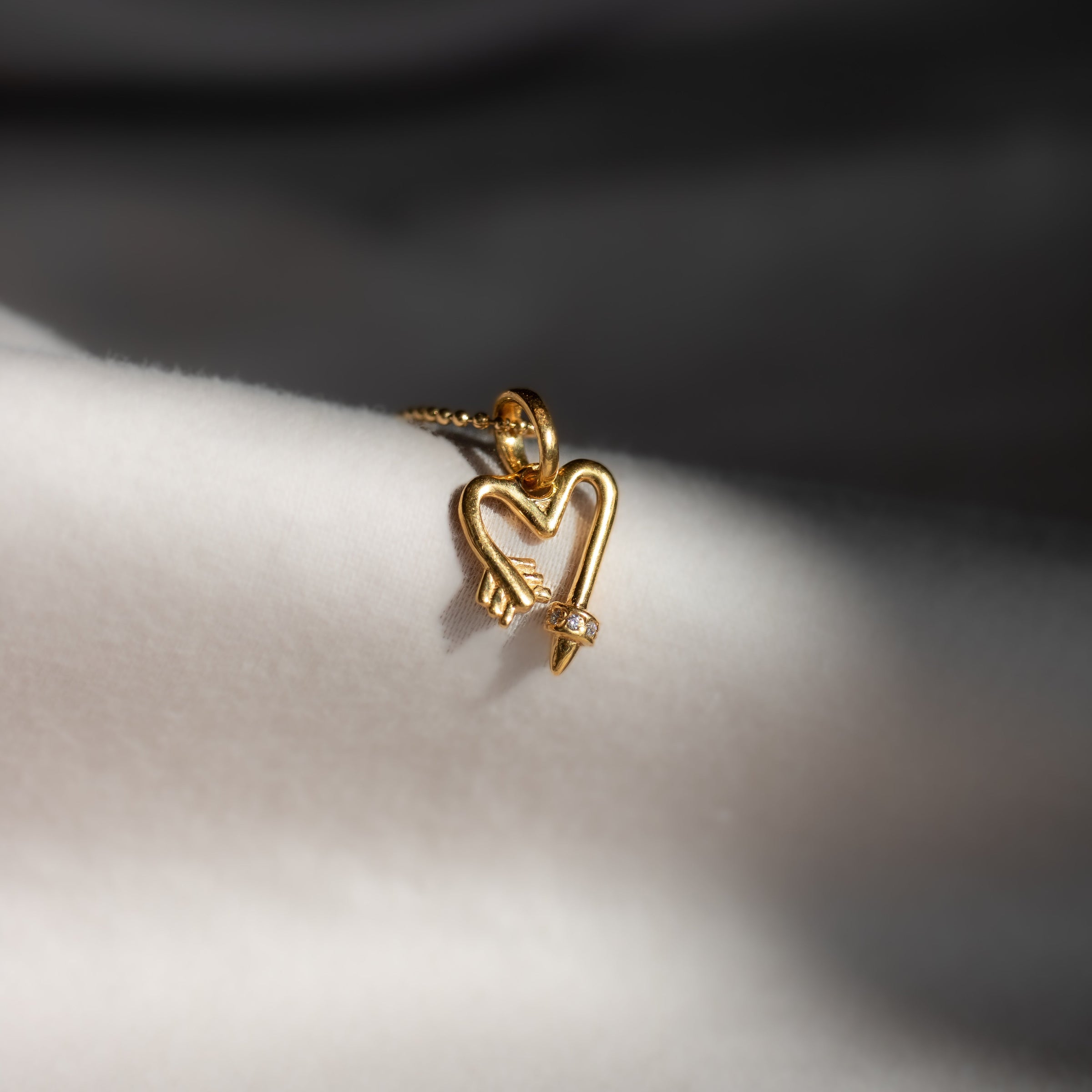 Heartemis Necklace - Gold