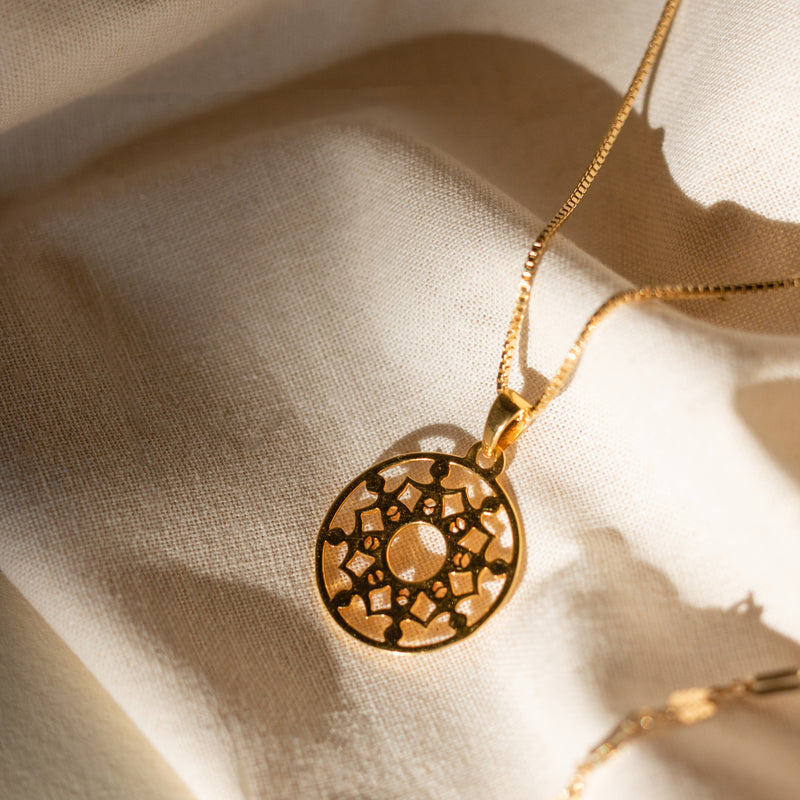 UNITY | "We Are Stronger Together" | Gold